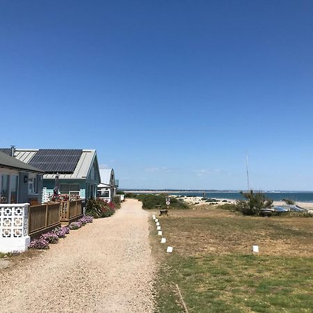 Stay At 'The Elms' In Tranquil Church Norton, Selsey - Ground Floor Bedroom, Own Private Bathroom, Quiet Beach, 2 Acre Garden By The Sea, On Edge Of Wildlife Nature Reserve Exterior foto